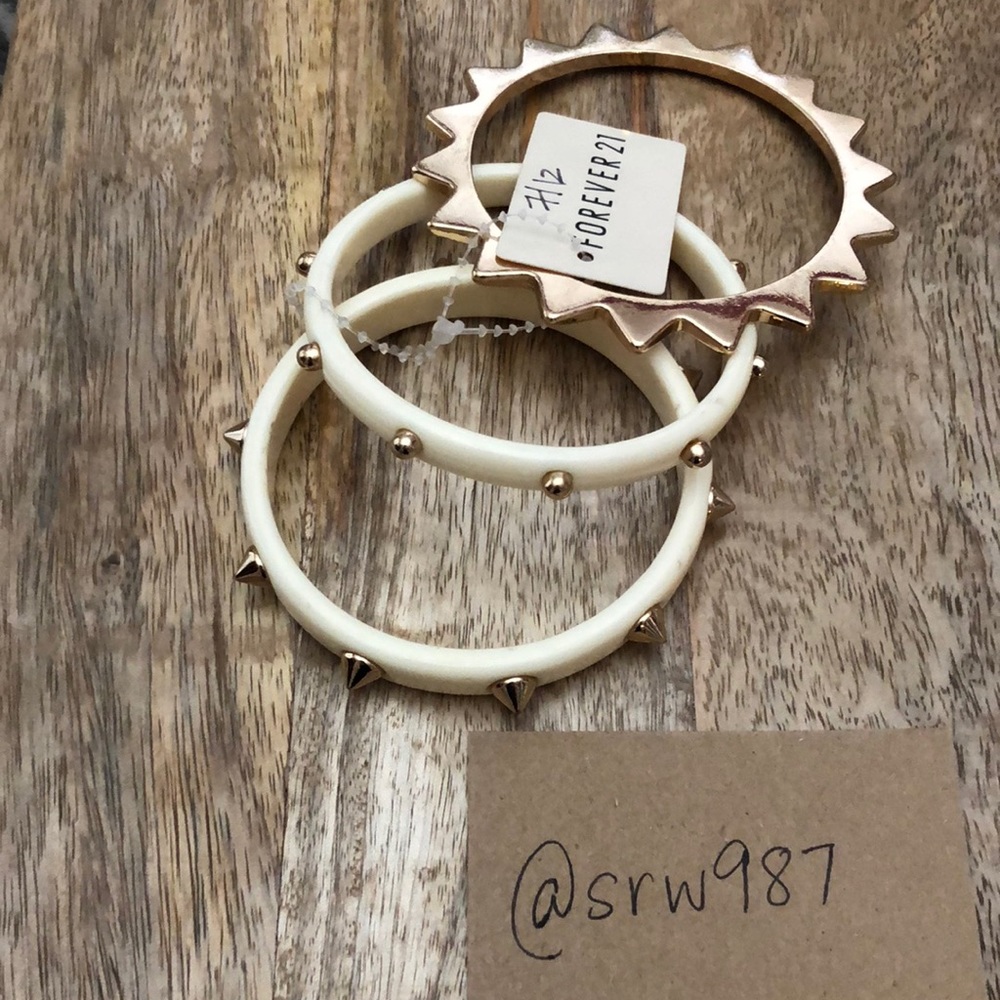 Forever 21 Cream & Gold Spiked Bracelet Bangles Set